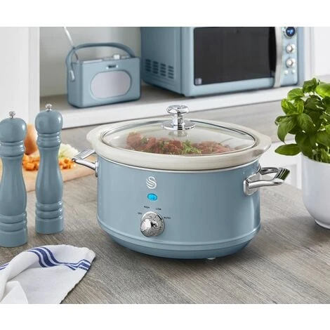 Swan 3.5L Slow Cooker Retro Blue 7 Swan 3.5L Slow Cooker Retro Blue - Image 5